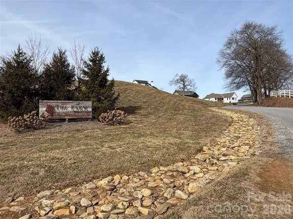 0 Majestic Ridge Rd, Mills River, NC 28759