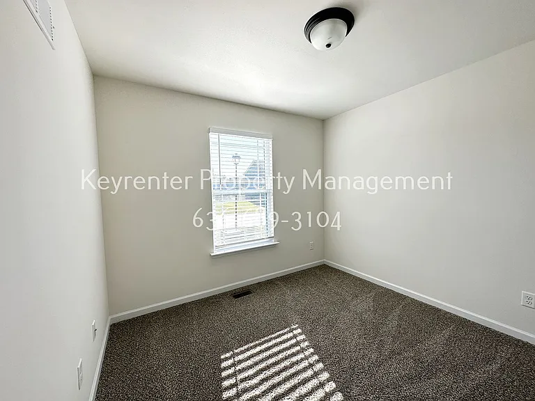350 Hammerstone Dr — Photo 10