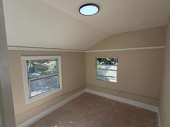 2nd image of 207 N 5th St #2A