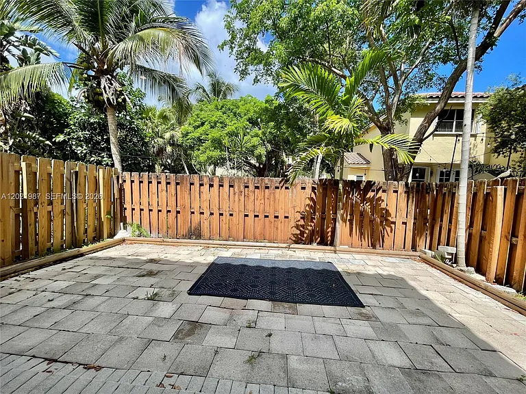 3510 SW 170th Ave — Photo 16