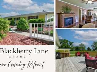 1338 Blackberry Lane, Crane, MO 65633