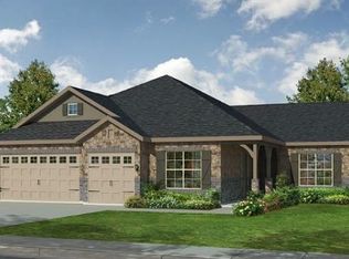 7235 N Riverside Dr, Fresno, CA 93722