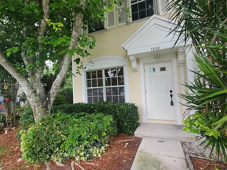 7858 Dixie Beach Cir #7858 — Photo 36