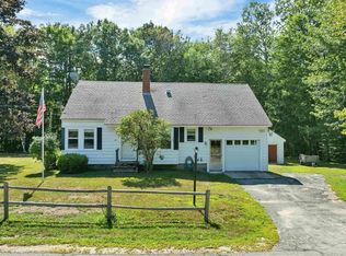44 Waumbeck Rd, Wolfeboro, NH 03894