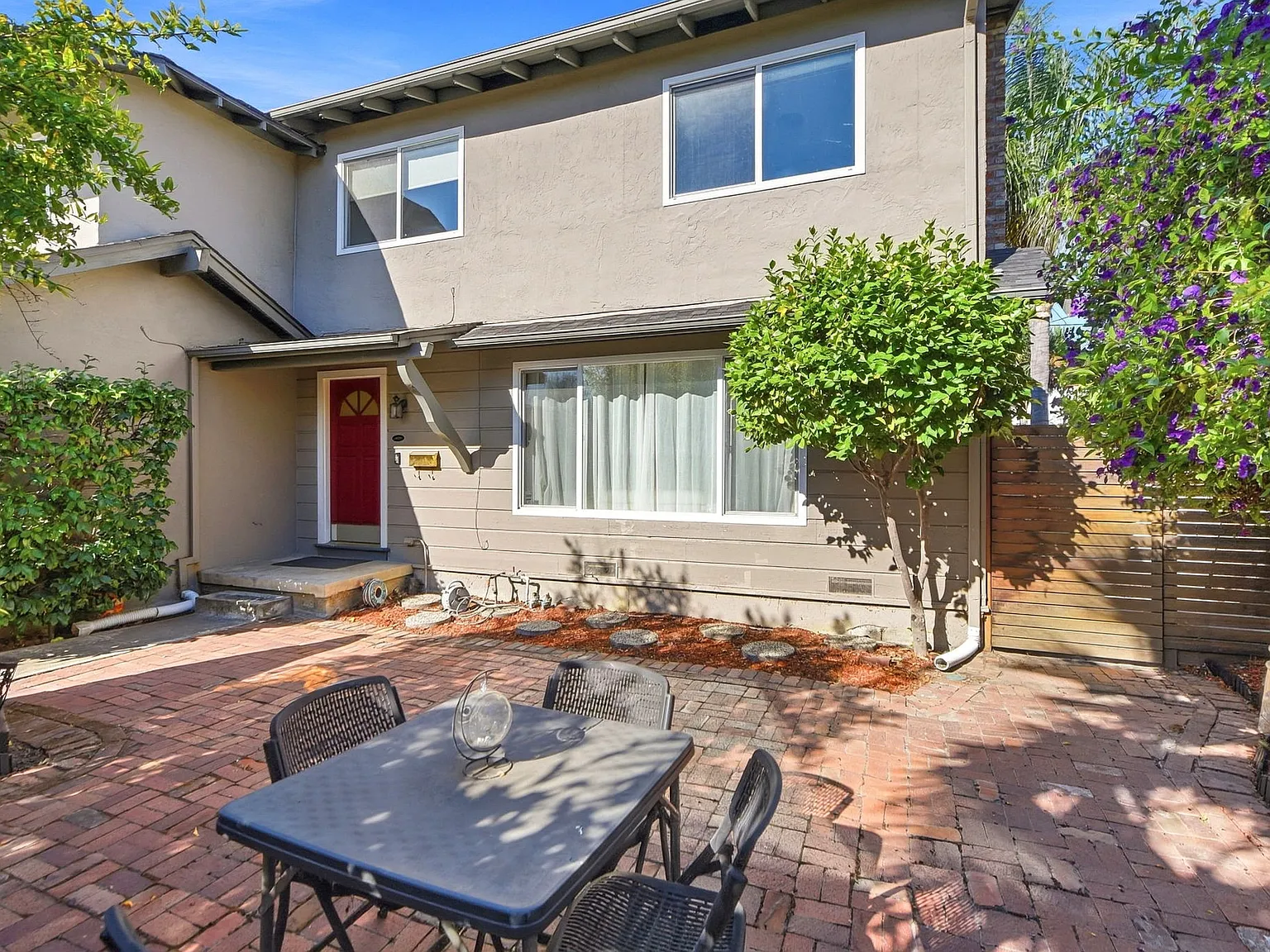 255 Branbury Dr — Photo 3
