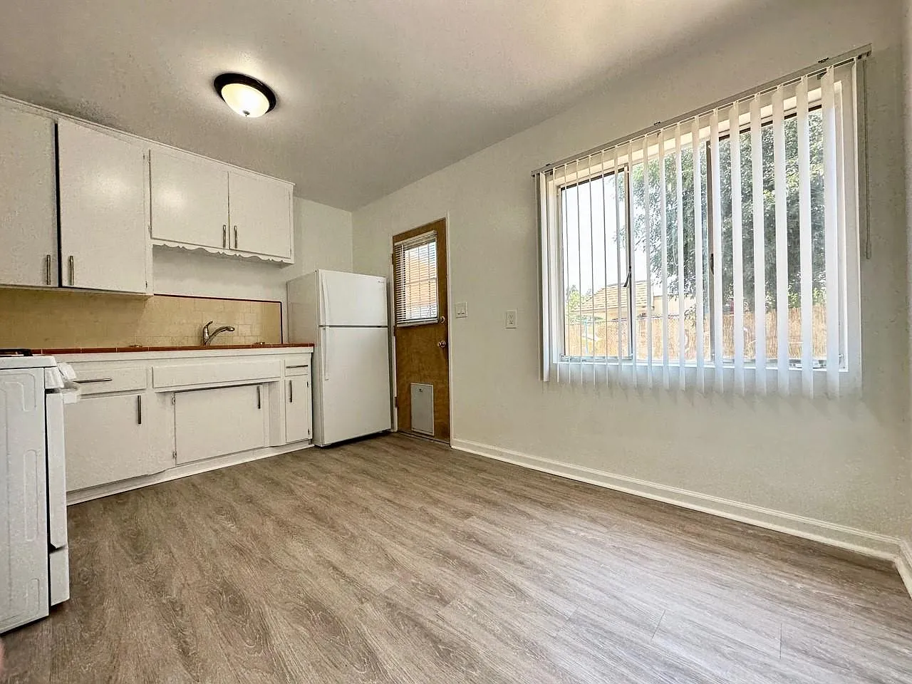 2 bed, $2,195 — Photo 4