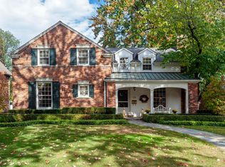 118 Moran Rd, Grosse Pointe Farms, MI 48236