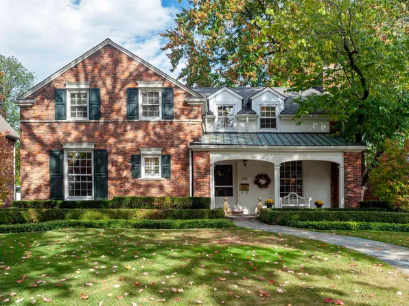 118 Moran Rd, Grosse Pointe Farms, MI 48236