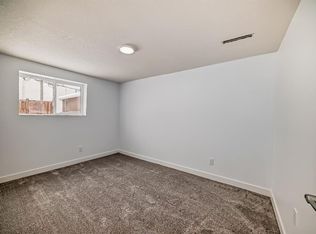 506 34th Ave NE #1, Calgary, AB T2E2J9