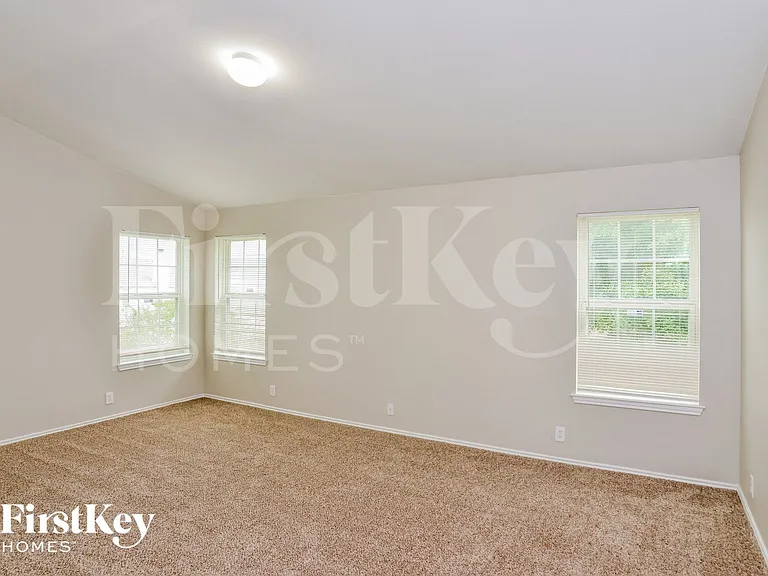 13701 Laramie Hl — Photo 7