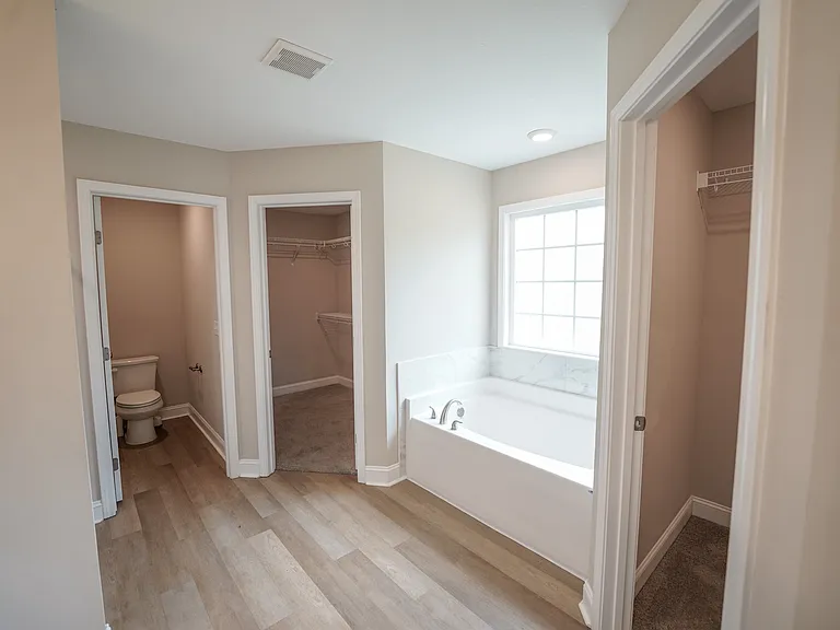 336 Tallulah Bnd — Photo 12
