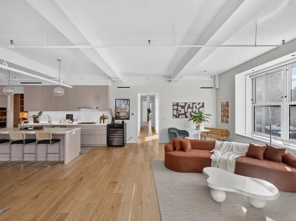 11 West 30th Street image 1 of 14