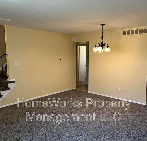 462 Norvelle Ct — Photo 10