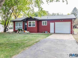 209 E 4th St, Crooks, SD 57020
