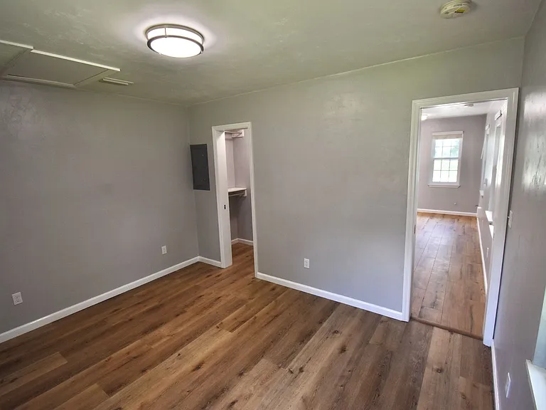 626 W Georgia St — Photo 8