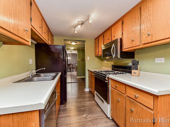 4th image of 8010 Woodglen Ln APT 203