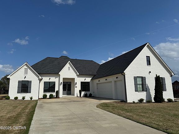 2nd image of 2410 Augusta Dr