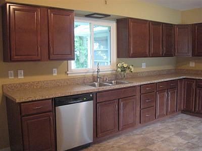 4th image of 22755 Hilliard Blvd