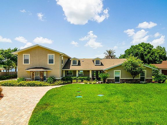 3rd image of 22757 Southshore Dr