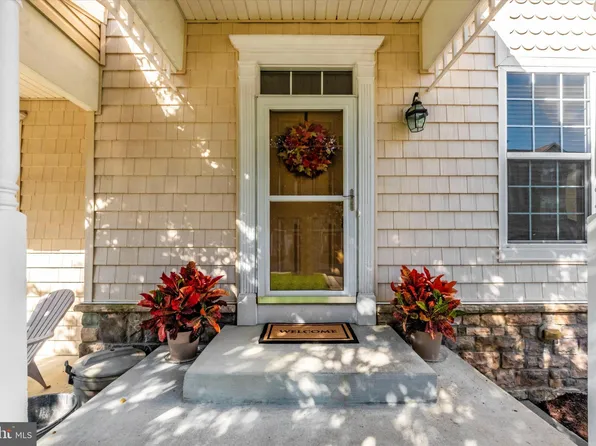 3669 Bedford Dr, North Beach, MD 20714