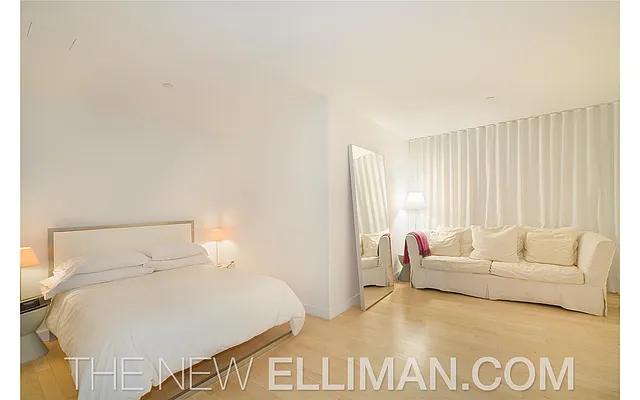 Rented by Douglas Elliman | media 35