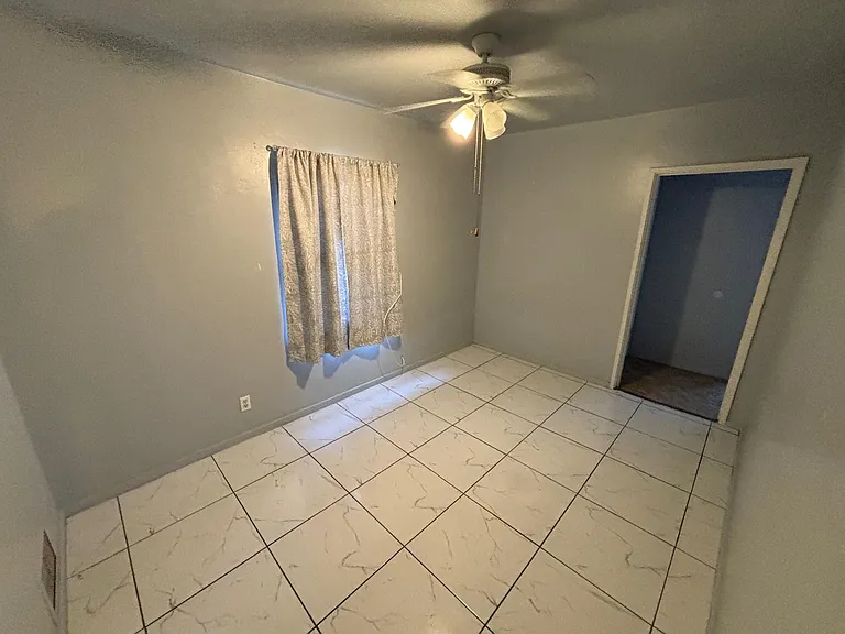 1509 S 6th Ave — Photo 12