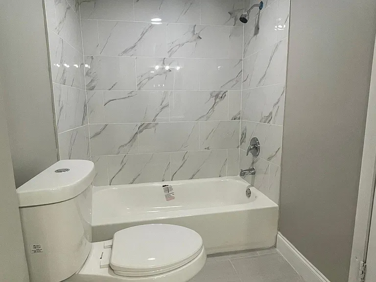 10150 Twin Lakes Dr #4 — Photo 11