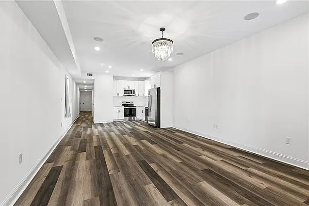 2033 Conti St — Photo 4