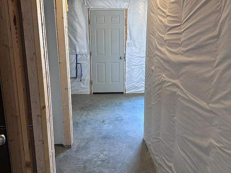 112 Hawley Ct — Photo 22