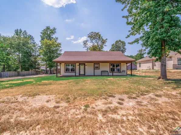 203 Red Pheasant Dr, Gilmer, TX 75645