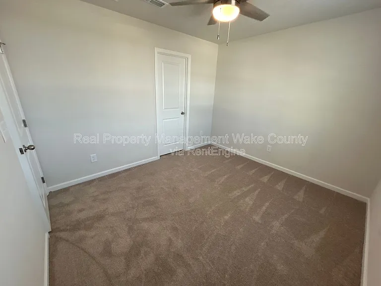 262 Hunting Wood Dr — Photo 23