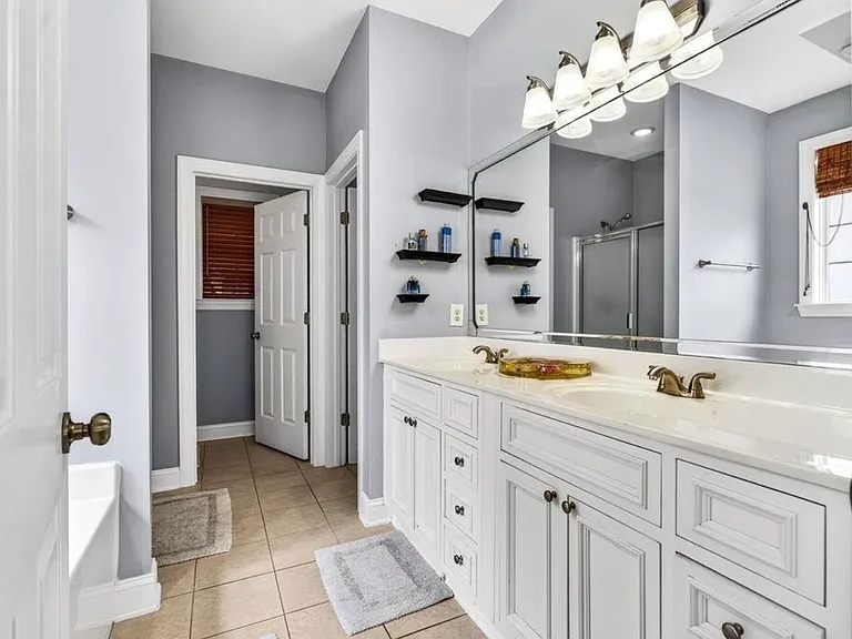 245 Colby Ct — Photo 15