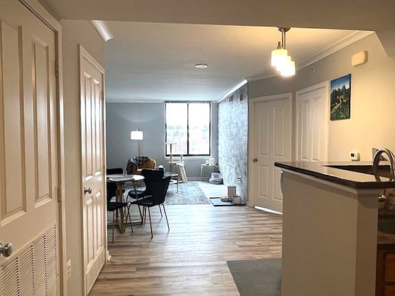 3rd image of 2220 Fairfax Dr APT 702