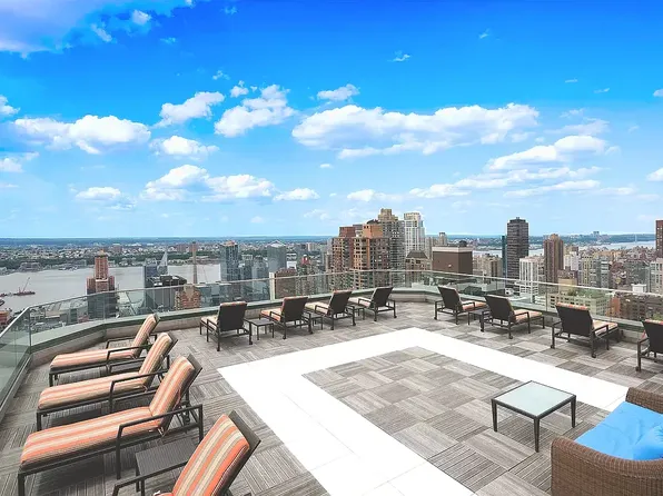 322 West 57th Street image 15 of 16