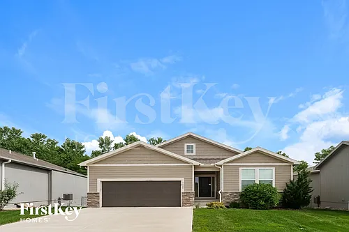 1128 SW Blackpool Dr Photo 1