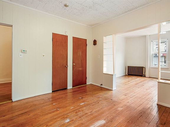 4th image of 3241 Kennedy Blvd