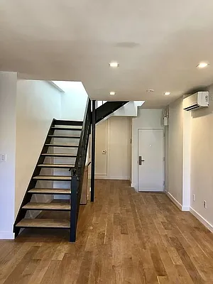 Rented by REAL New York | media 4