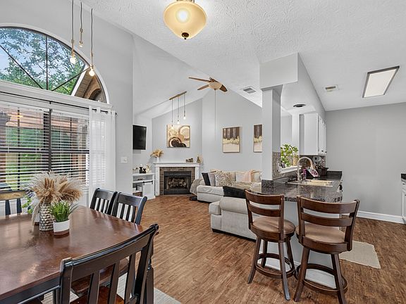 5th image of 323 Santa Fe Ct