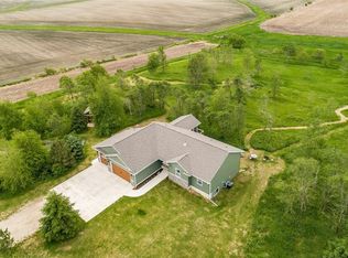 4408 Spencers Grove Rd, Walker, IA 52352