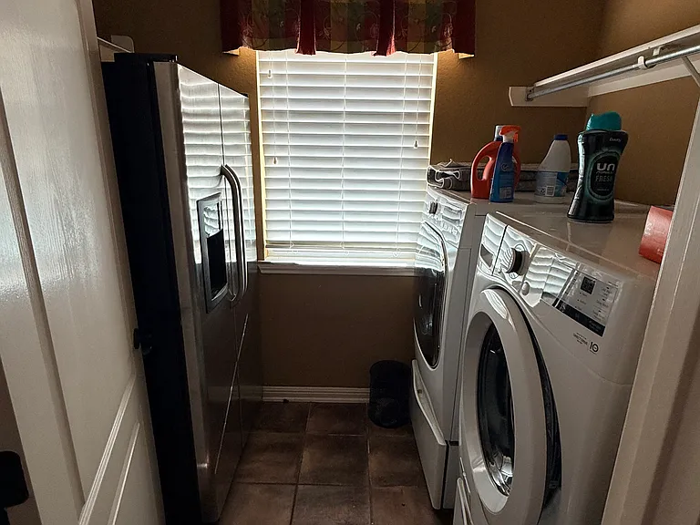 22211 Covella Ct — Photo 17