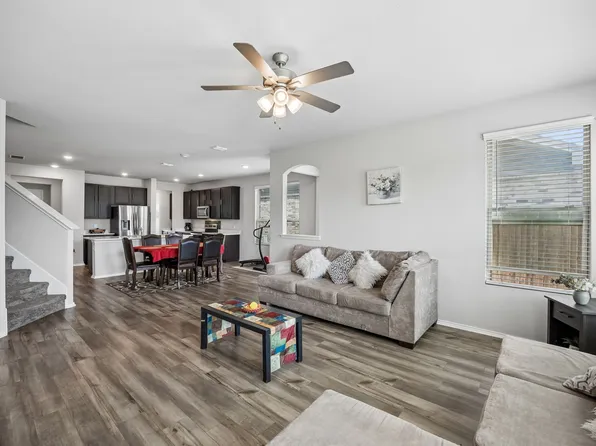 8000 Gangway Dr, Fort Worth, TX 76179