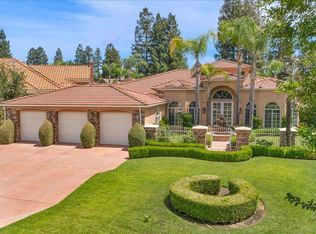 9336 N Saint Martin Dr, Fresno, CA 93720