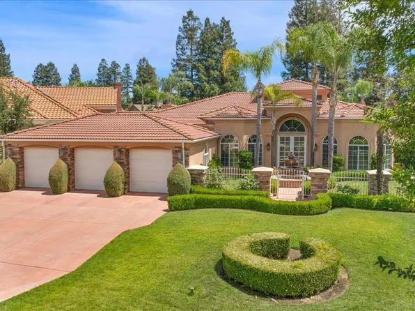 9336 N Saint Martin Dr, Fresno, CA 93720