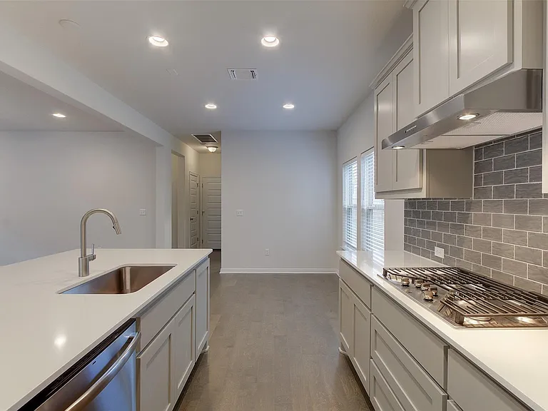 8729 Belknap Rd — Photo 14