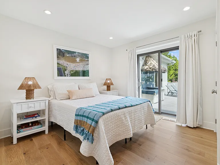101 S Forest St — Photo 16