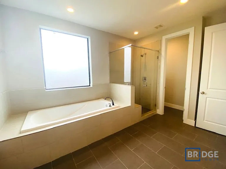 2202 Arabelle St — Photo 19