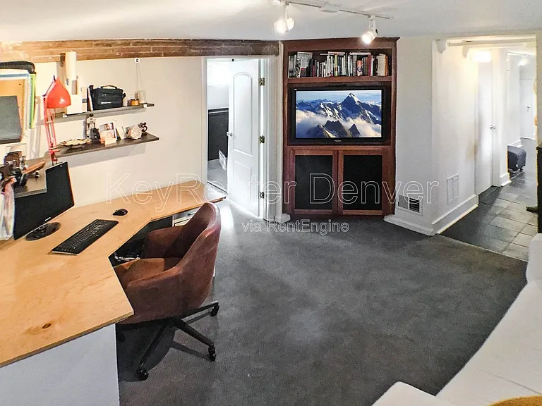 485 S York St — Photo 16