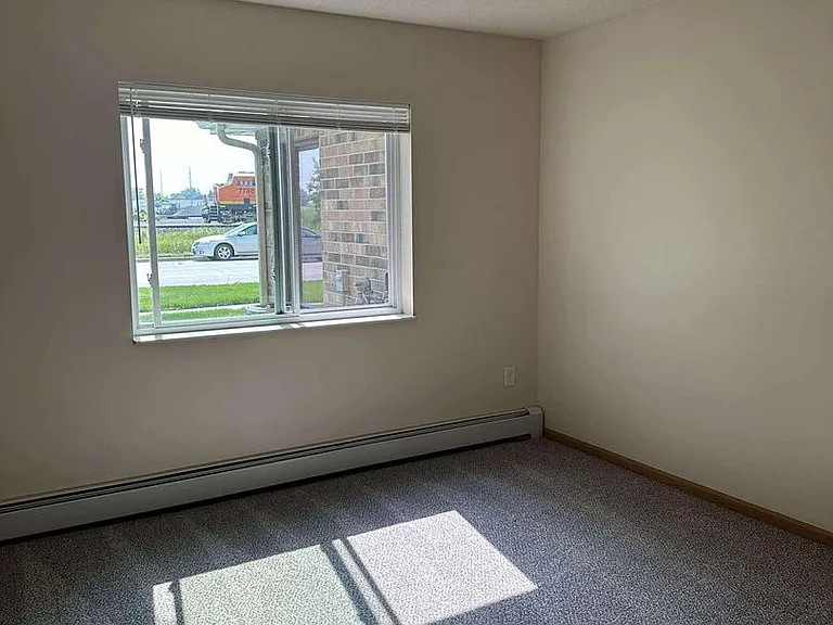 Westport Apartments — Photo 27