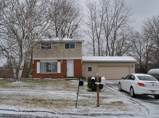 1333 Cardigan Dr, Oxford, MI 48371