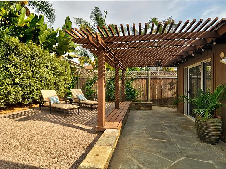 33152 Christina Dr — Photo 20